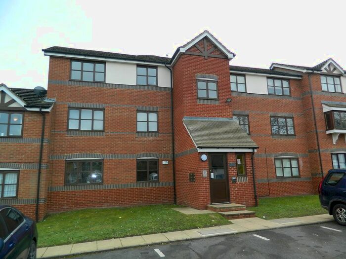 1 Bedroom Flat To Rent In Coalmans Way, Burnham, Buckinghamshire, SL1