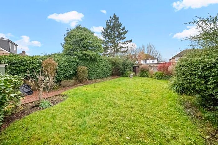 5 Bedroom Semi-Detached House For Sale In Nutfield Gardens, Northolt, UB5