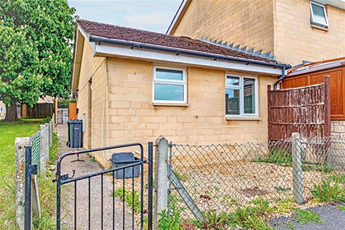 1 Bedroom Terraced Bungalow For Sale In Poynder Road, Corsham, SN13