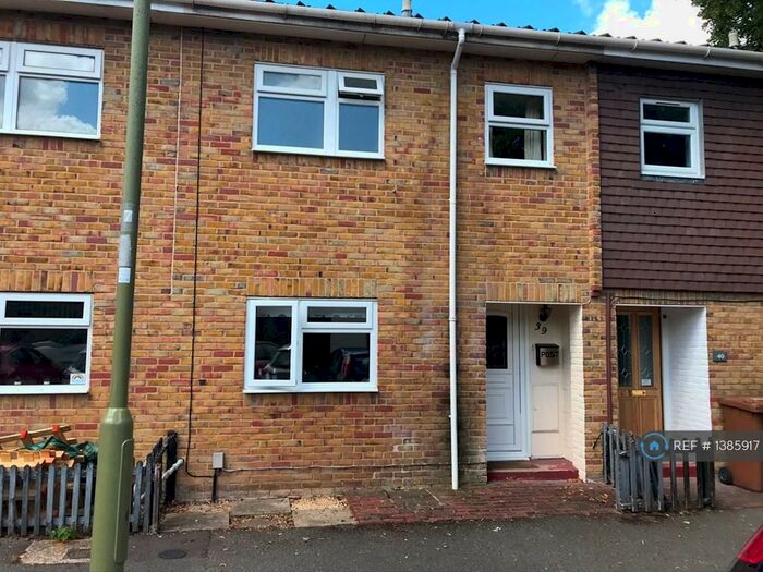 3 Bedroom Terraced House To Rent In Launcelot Close, Andover, SP10