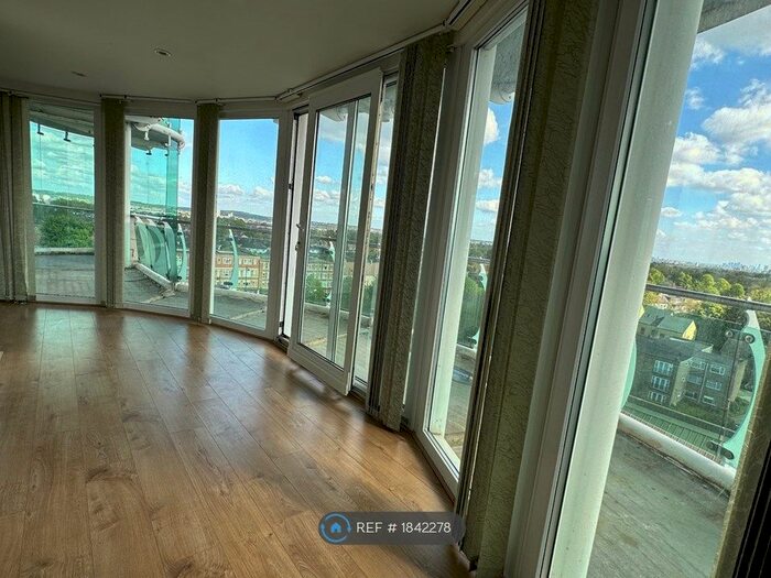 2 Bedroom Flat To Rent In Sydney Road, Enfield, EN2