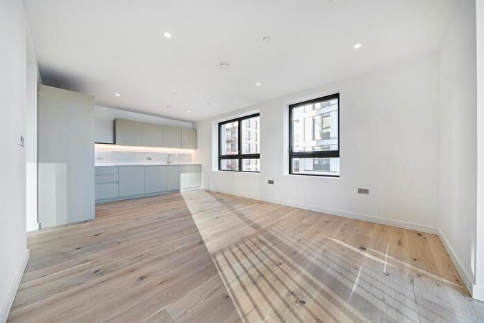 2 Bedroom Flat To Rent In Pilot Walk, Greenwich, SE10