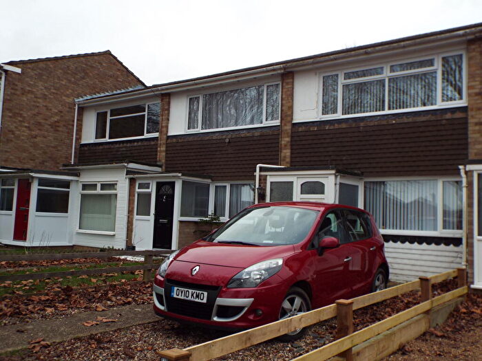 2 Bedroom House To Rent In Hildenborough Crescent, Allington, ME16