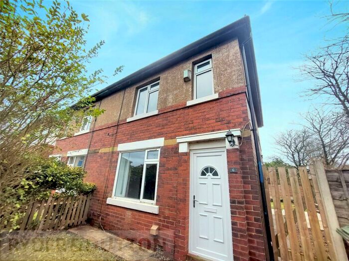 3 Bedroom Semi-Detached House To Rent In Woodleigh Road, Springhead, Saddleworth, Oldham, OL4
