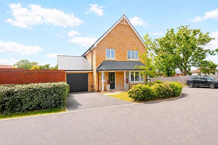 4 Bedroom Detached House For Sale In Weale Close, Hatfield Peverel, Chelmsford, CM3