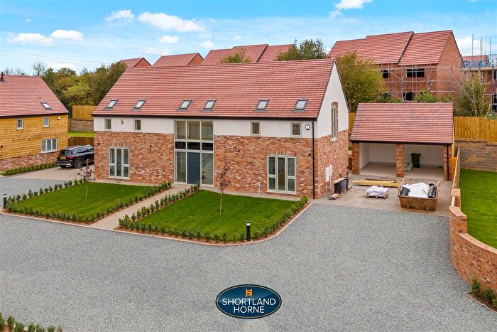 4 Bedroom Detached House For Sale In Pickford Green Lane, Allesley, Coventry, CV5