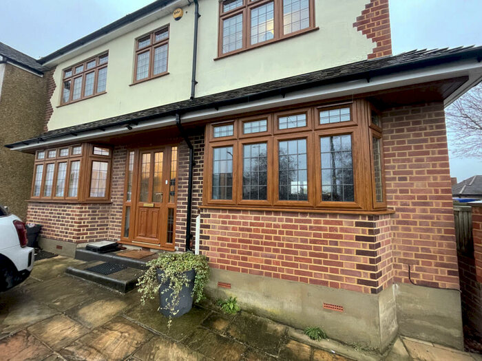 4 Bedroom Detached House To Rent In SunnyCroft Gardens, Upminster, Greater London, RM14