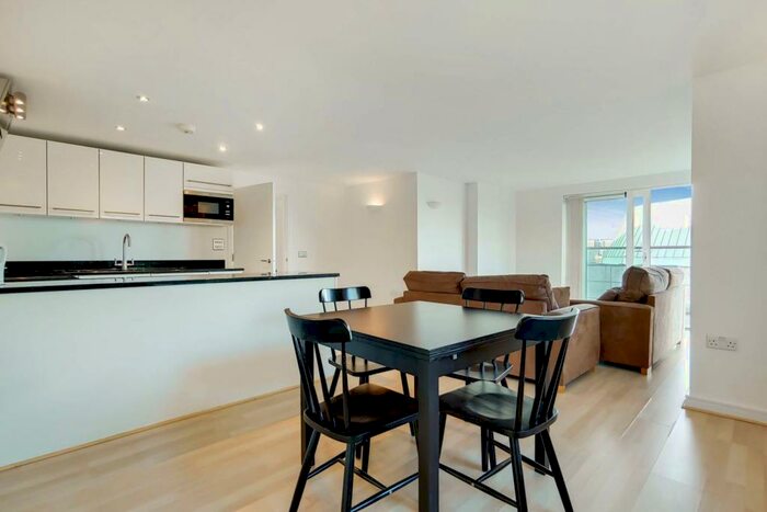 2 Bedroom Flat To Rent In Argyll Road, Woolwich, London, SE18