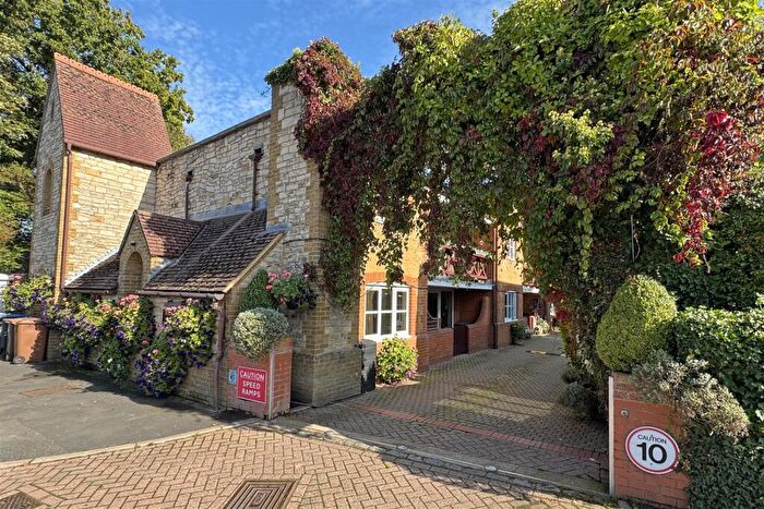2 Bedroom Retirement Property For Sale In Godalming - Retirement Apartment, GU7