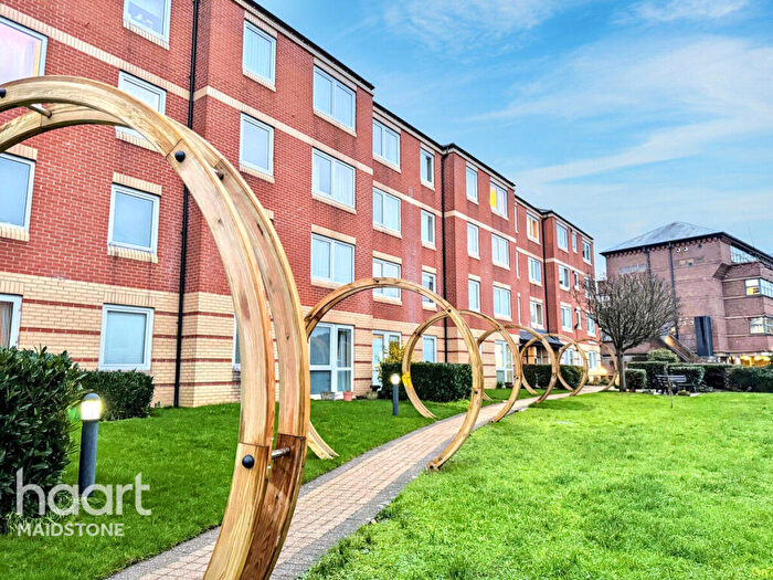 1 Bedroom Retirement Property For Sale In Queen Anne Road, Maidstone, ME14