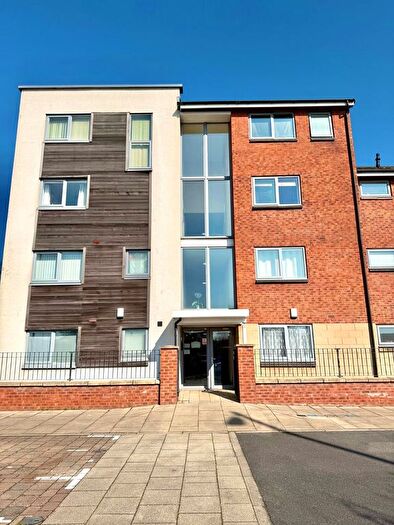 2 Bedroom Flat To Rent In Bedroom Apartment, Falconwood Way, Manchester, M11