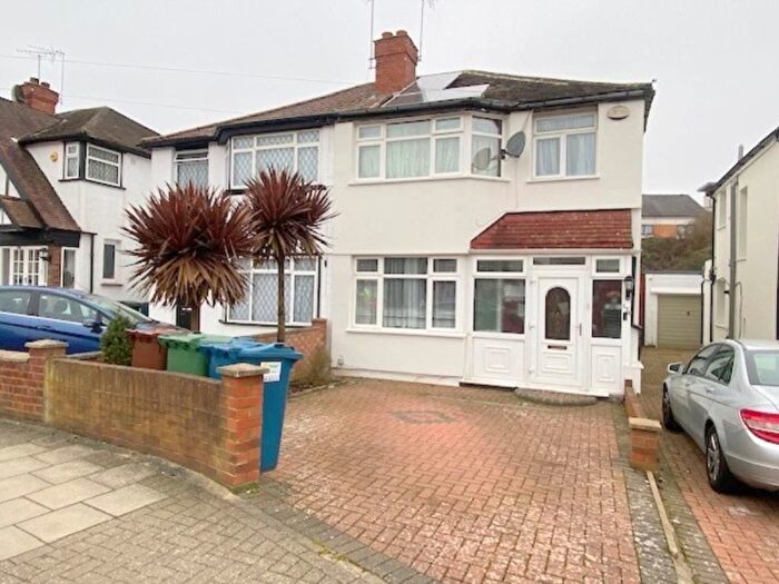 3 Bedroom Semi-Detached Bungalow To Rent In Twyford Road, Rayners Lane, Middlesex, HA2