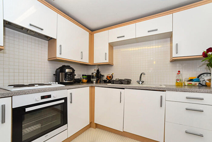 2 Bedroom Flat To Rent In Copperfields, Prospero Way, Haydon End, SN25