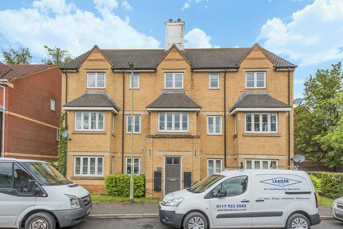 2 Bedroom Flat To Rent In East Field Close, Headington, Oxford, OX3