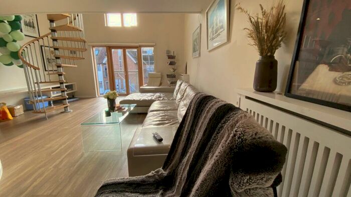 2 Bedroom Flat To Rent In Emperor Court, Canterbury Ref -, CT1