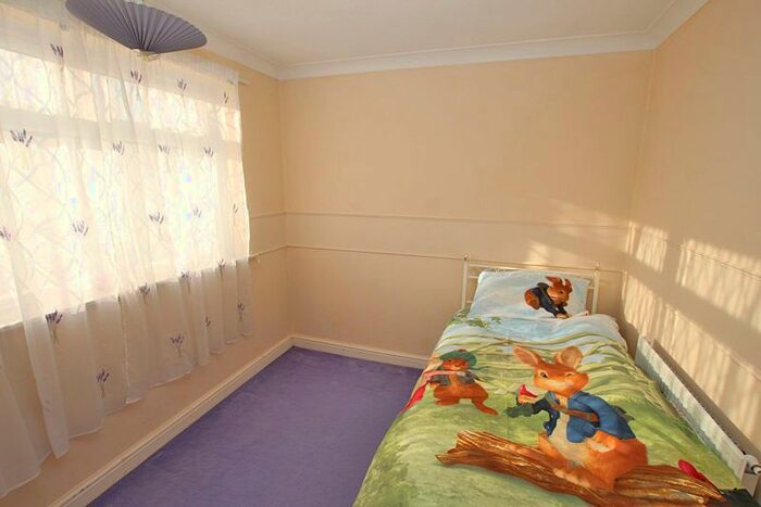 2 Bedroom Semi-Detached Bungalow For Sale In Whitgift Close, Laceby, Grimsby, DN37