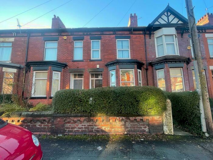 5 Bedroom Private Hall To Rent In Granville Road (), Fallowfield, Manchester, M14