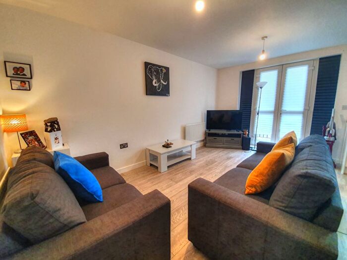 1 Bedroom Flat To Rent In Gareth Drive, London, N9