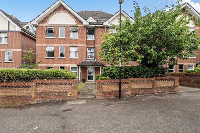 1 Bedroom Flat For Sale In Westridge Road, Southampton, SO17