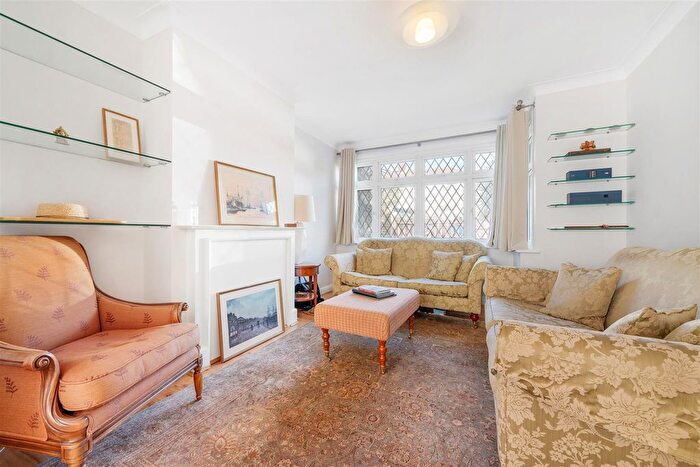 4 Bedroom Terraced House For Sale In Oak Grove Road, Penge, London, SE20