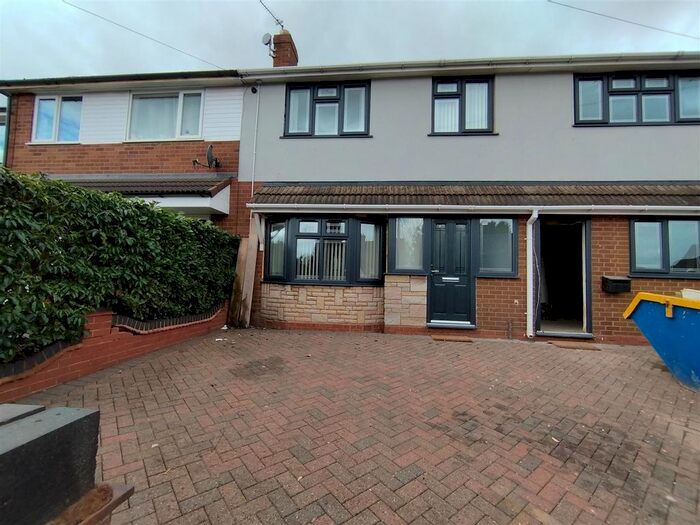 3 Bedroom Property To Rent In New Street, Shelfield, Walsall, WS4