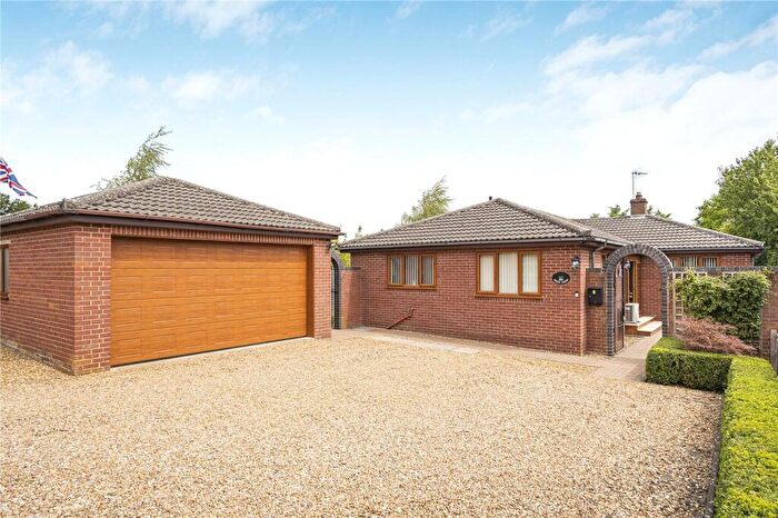 3 Bedroom Bungalow For Sale In Hillside Road, Flore, Northampton, Northamptonshire, NN7