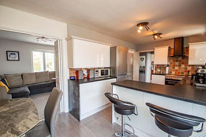 2 Bedroom Bungalow For Sale In Croft Way, Woodcote, Reading, Oxfordshire, RG8