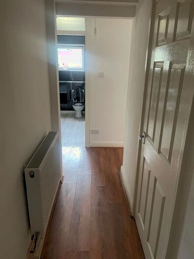 1 Bedroom Flat To Rent In Bruce Gardens, Leeds, LS12