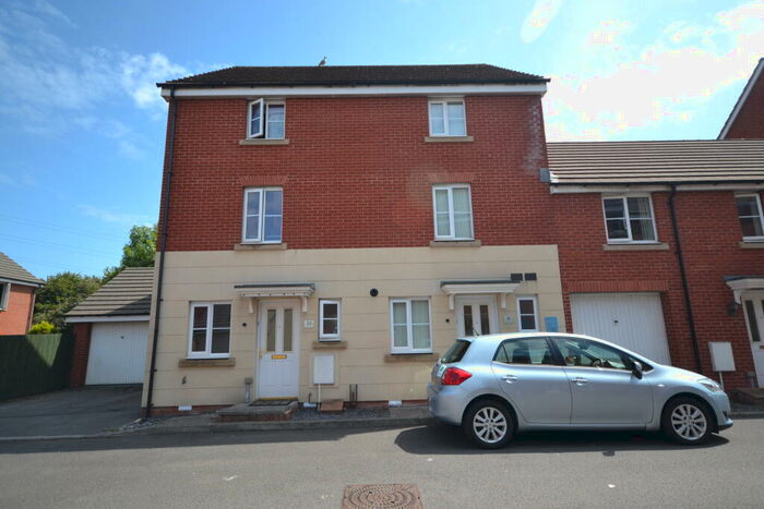 4 Bedroom Town House To Rent In Ffordd Nowell, Penylan, Cardiff, CF23
