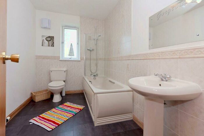 1 Bedroom Flat To Rent In Hilton Heights, City Centre, Aberdeen, AB24