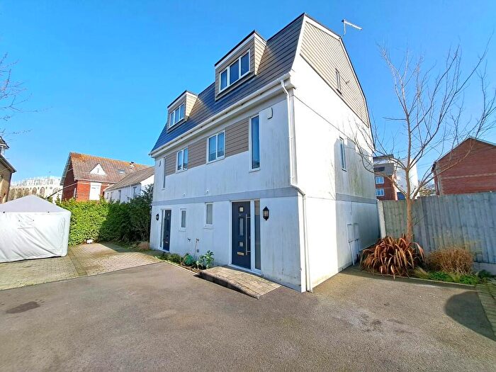3 Bedroom Semi Detached House For Sale In Seldown Lane, Poole, BH15