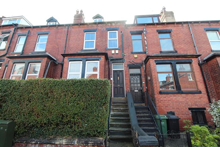 1 Bedroom Apartment To Rent In Station Parade, Leeds, LS5