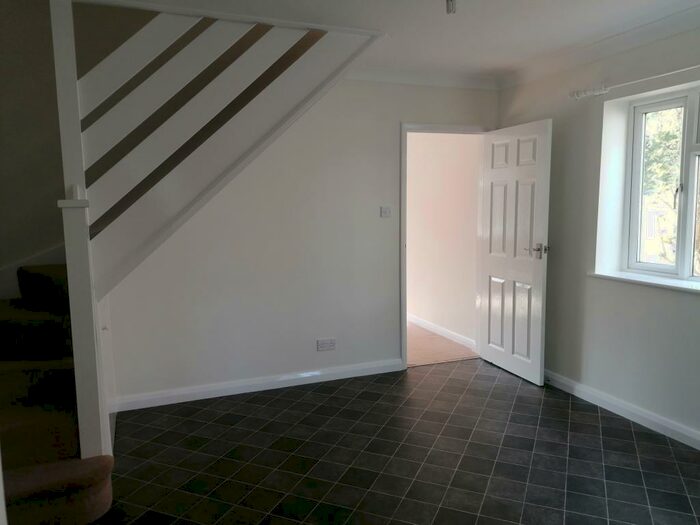 2 Bedroom End Of Terrace House To Rent In Church Street, High Wycombe, HP14