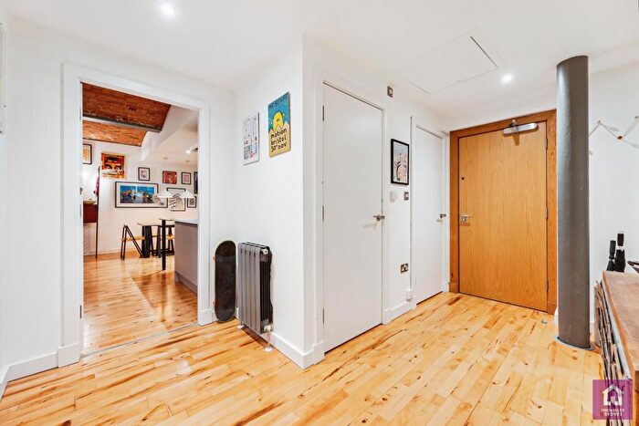 2 Bedroom Flat For Sale In Chorlton Mill, Manchester, Manchester City Centre, M1