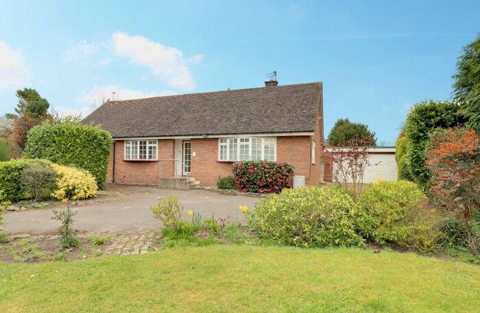 3 Bedroom Bungalow For Sale In Croxton Lane, Middlewich, CW10