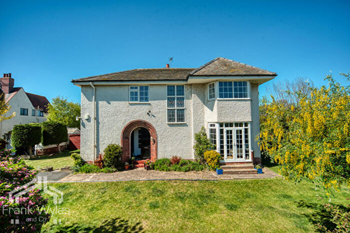 4 Bedroom Detached House For Sale In St. Thomas Road, Lytham St. Annes, Lancashire, FY8