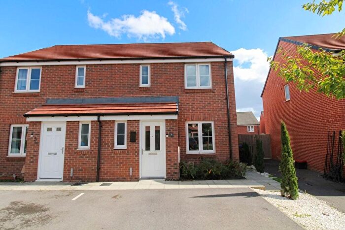 3 Bedroom Semi-Detached House For Sale In Floyd Avenue, Salisbury, SP2