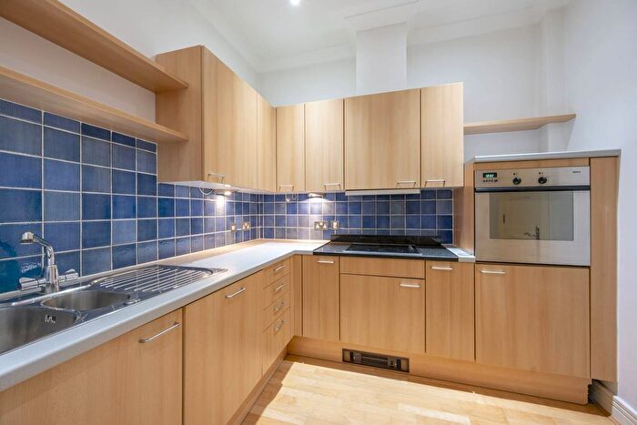 1 Bedroom Flat To Rent In Somerville Avenue, Barnes, London, SW13