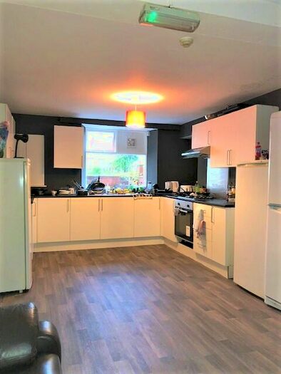 1 Bedroom House Of Multiple Occupation To Rent In Newport Road, Cardiff(City), CF24