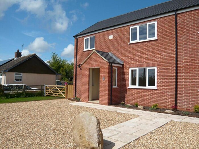 3 Bedroom House To Rent In Mallins Lane, Longcot, Faringdon, SN7