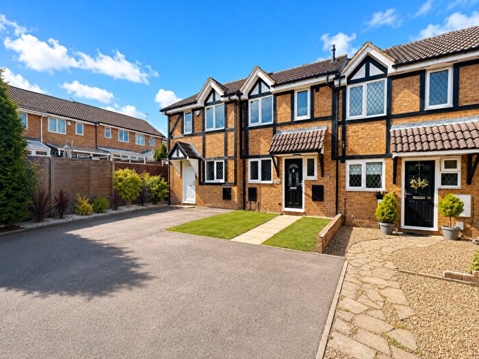 2 Bedroom Terraced House To Rent In Swan Mead, Luton, Bedfordshire, LU4