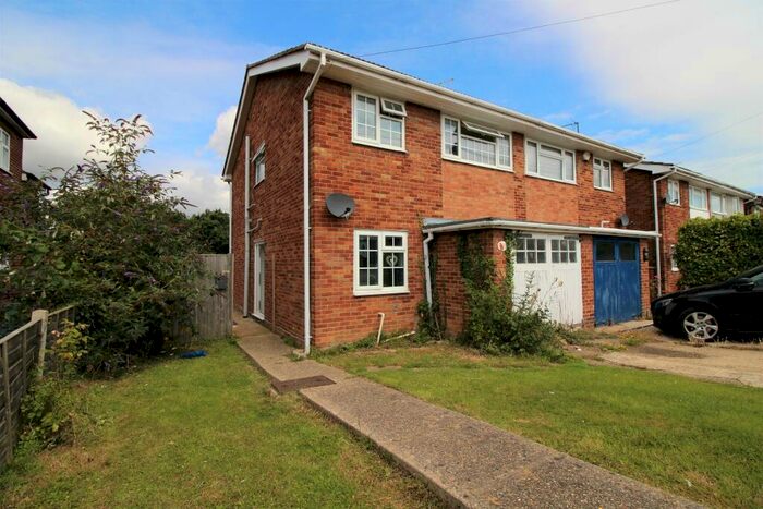 3 Bedroom Semi-Detached House To Rent In Slade Road, Holland-on-Sea, CO15