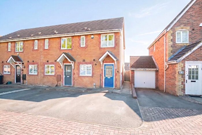 2 Bedroom End Of Terrace House For Sale In Ryders Hill Crescent, Nuneaton, CV10