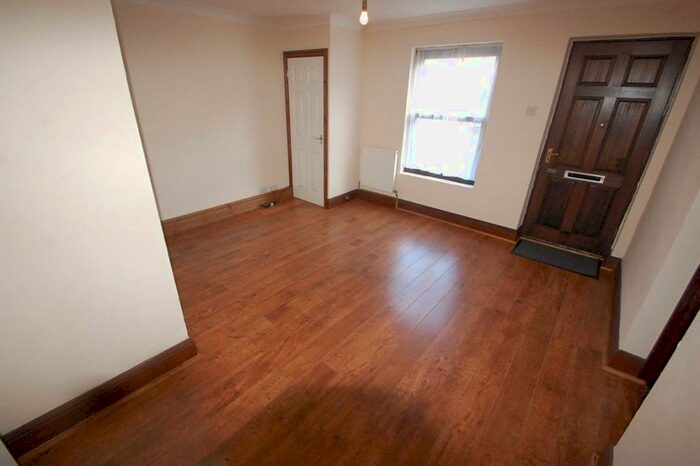 1 Bedroom Apartment To Rent In Dallow Street, Burton Upon Trent, Staffordshire, DE14