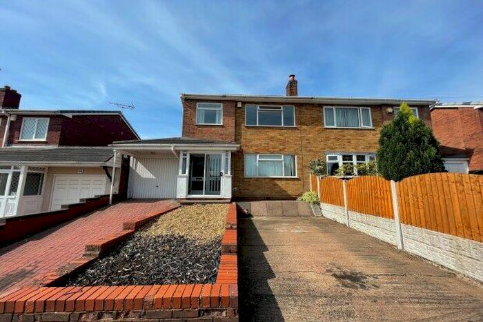 3 Bedroom Property To Rent In Tennscore Avenue, Walsall, WS6