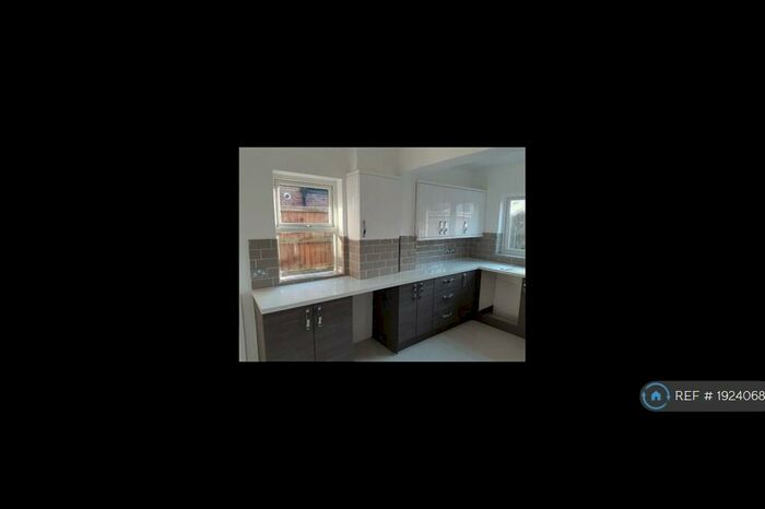 4 Bedroom Terraced House To Rent In Trafford Rd, Norwich, NR1