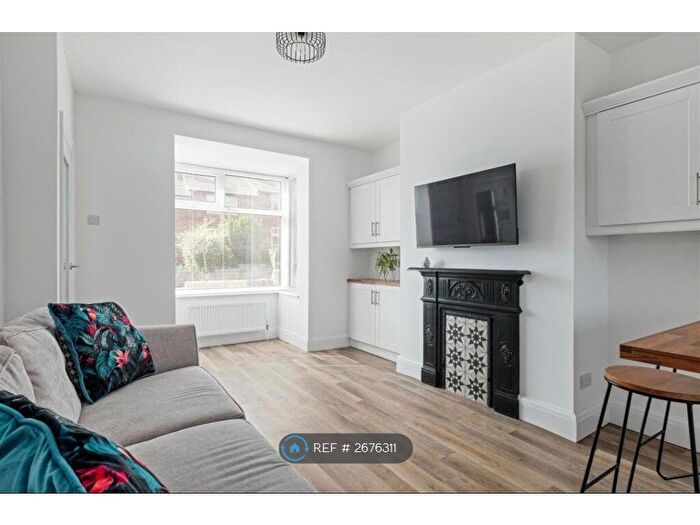 2 Bedroom Terraced House To Rent In Sackville Road, Sheffield, S10