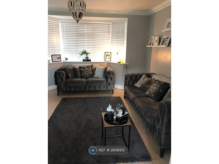 3 Bedroom Terraced House To Rent In Dundridge Lane, Bristol, BS5