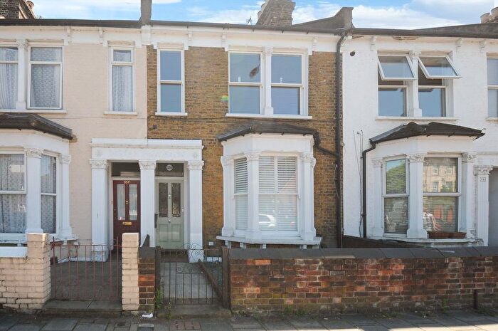 3 Bedroom Terraced House For Sale In Earlsfield Road, Earlsfield, SW18