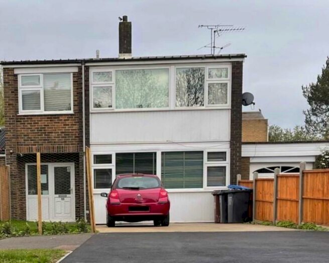 5 Bedroom House To Rent In Bishops Rise, Hatfield, AL10